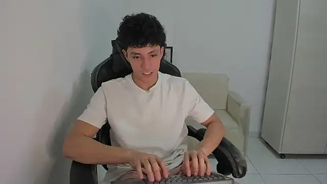 enzo sloran online show from 03-06-26, 04:51