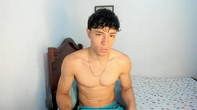 Snapshot of enzo_sloran chatting on 10-02-25, 03:15 enzo sloran online show from 10-02-25, 03:15