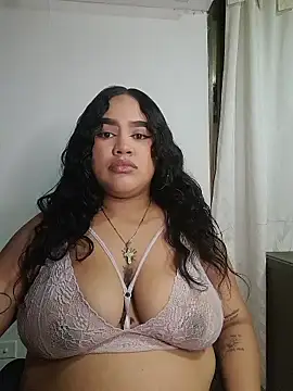 Snapshot of OdethJones chatting on 01-08-26, 11:33 OdethJones online show from 01-08-26, 11:33