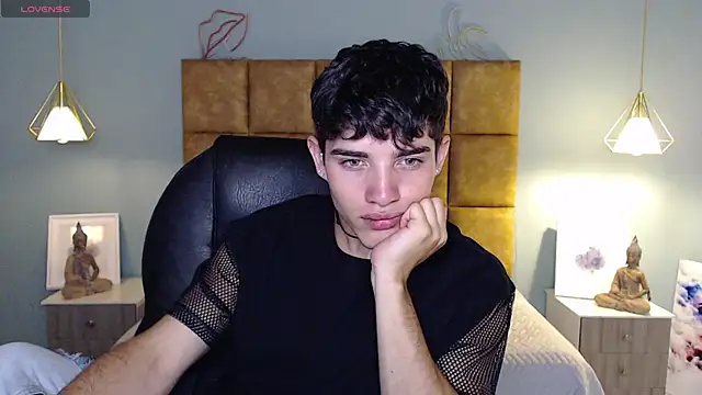AlejooTwink online show from 02-26-25, 06:26