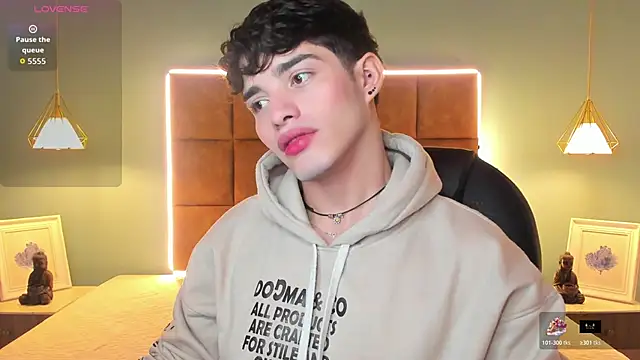 AlejooTwink online show from 12-02-25, 12:22