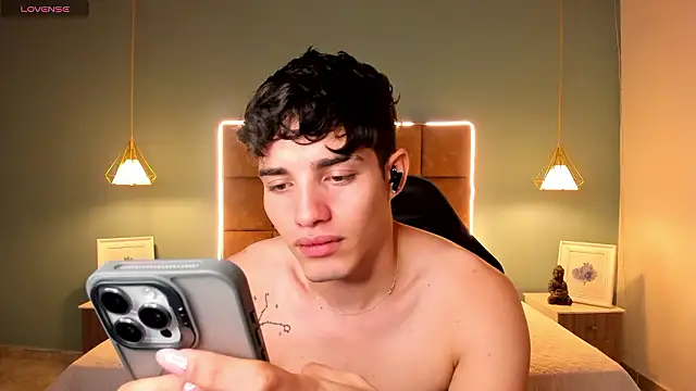 AlejooTwink online show from 02-27-26, 08:14