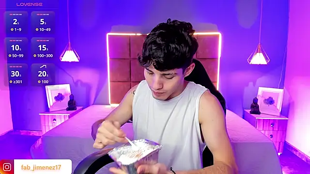 AlejooTwink online show from 04-01-26, 01:52