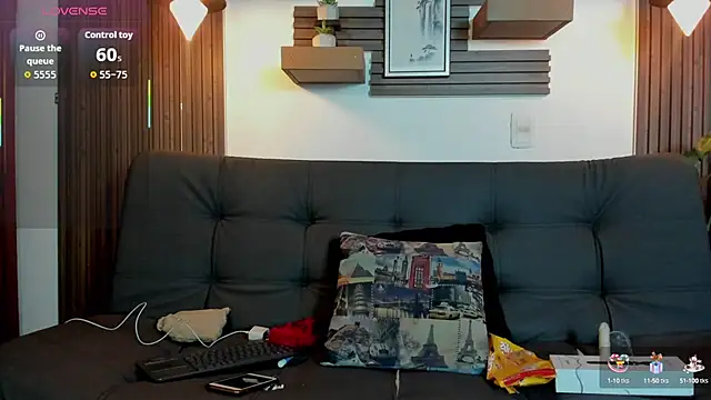 Snapshot of Layla_707 chatting on 09-24-25, 11:54 Layla 707 online show from 09-24-25, 11:54