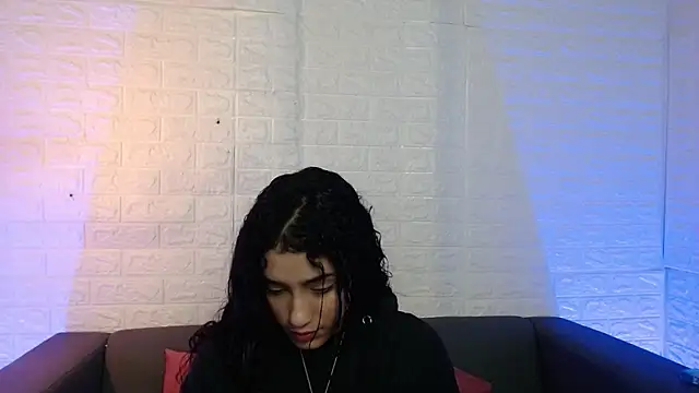 Snapshot of Layla_707 chatting on 02-17-25, 11:22 Layla 707 online show from 02-17-25, 11:22