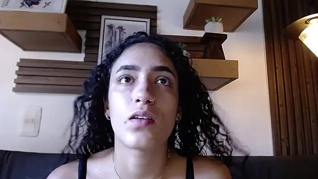 Layla 707 online show from 11-18-25, 07:28