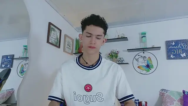Snapshot of Noah_tyler_ chatting on 06-19-26, 07:09 Noah tyler online show from 06-19-26, 07:09