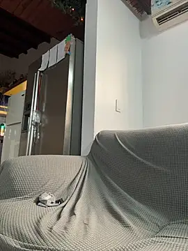 Leo bunny hot online show from 12-19-25, 08:44