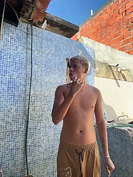 Leo bunny hot online show from 11-20-25, 07:14