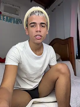 Leo bunny hot online show from 07-13-26, 12:00