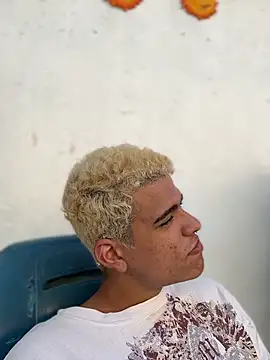 Leo bunny hot online show from 03-15-26, 09:22