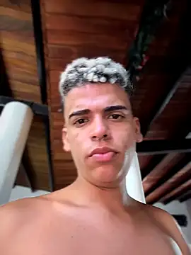 Snapshot of Leo_bunny_hot chatting on 02-12-26, 03:12 Leo bunny hot online show from 02-12-26, 03:12