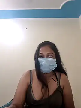 Snapshot of Queen_zara1 chatting on 09-22-25, 05:57 Queen zara1 online show from 09-22-25, 05:57