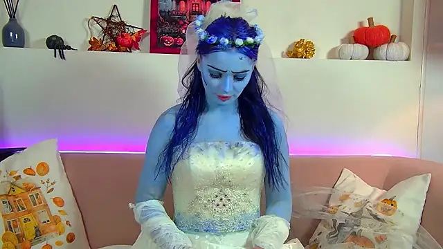 AlexandraBloom online show from 10-30-25, 06:27