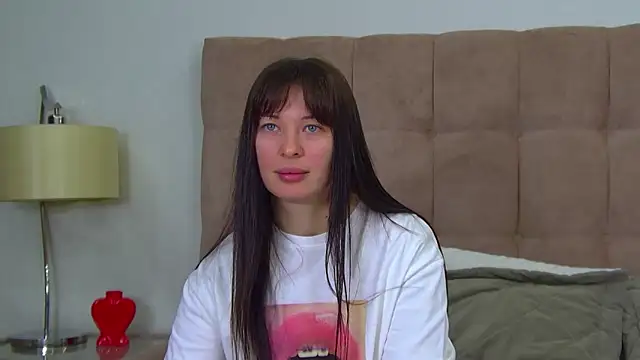 AlexandraBloom online show from 02-23-26, 06:30