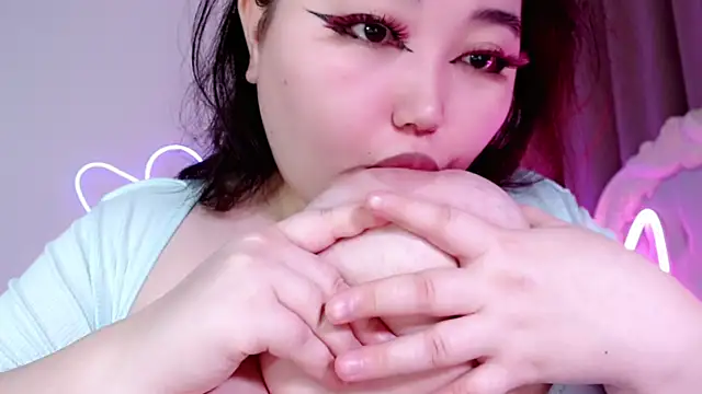 amina moonlightt online show from 11-10-25, 01:10