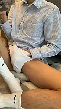 Snapshot of kimkim123123 chatting on 12-20-25, 05:43 kimkim123123 online show from 12-20-25, 05:43