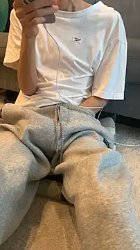 Snapshot of kimkim123123 chatting on 10-25-25, 04:22 kimkim123123 online show from 10-25-25, 04:22