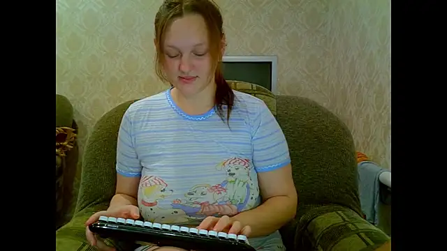 Aria  Dark online show from 11-16-25, 09:41