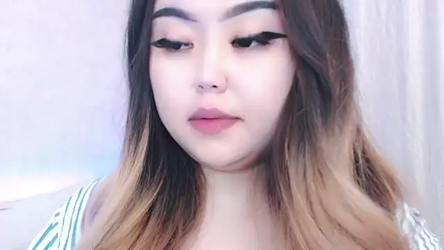 Snapshot of amelia_sunlight chatting on 05-19-26, 04:36 amelia sunlight online show from 05-19-26, 04:36