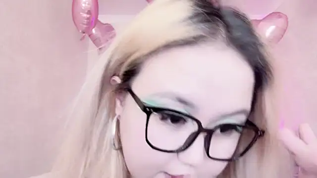 amelia sunlight online show from 02-17-25, 12:22