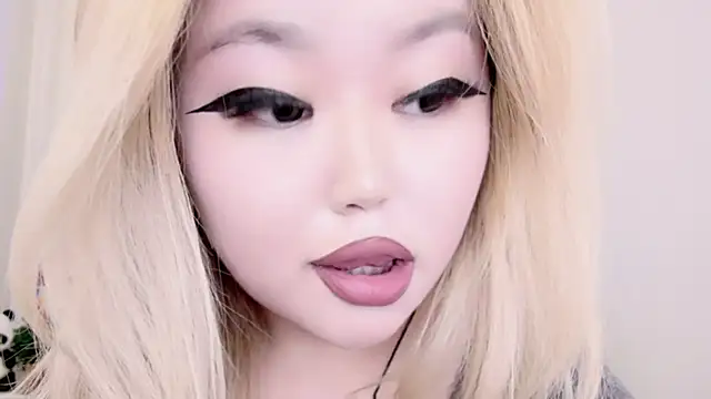 amelia sunlight online show from 03-14-25, 01:27