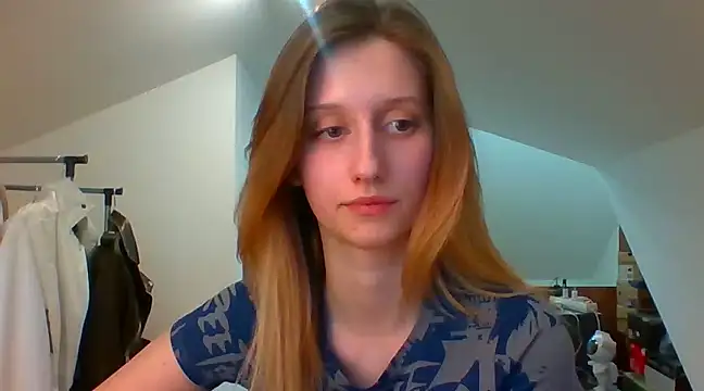 LUNA delight online show from 02-17-25, 04:06