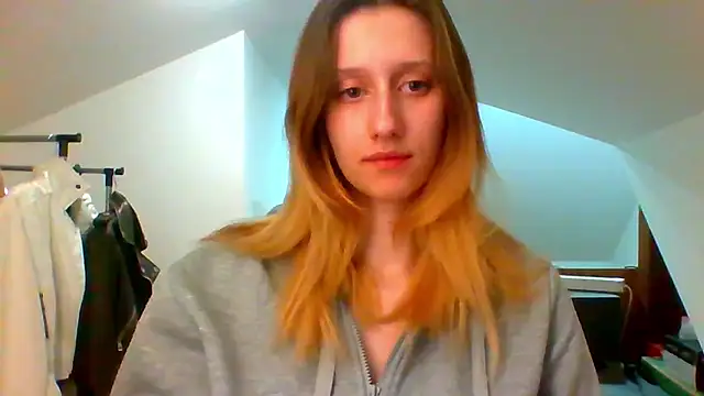 LUNA delight online show from 03-17-25, 05:49