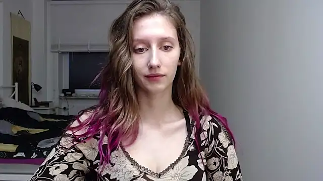 LUNA delight online show from 11-14-25, 06:28