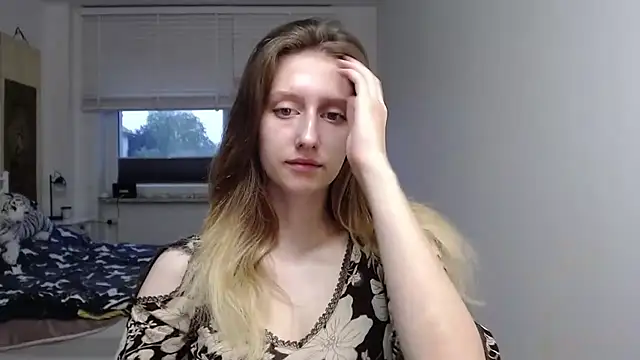 LUNA delight online show from 09-11-25, 05:29