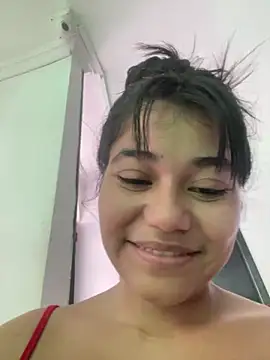 Snapshot of natalyclauss_ chatting on 03-10-25, 08:01 natalyclauss online show from 03-10-25, 08:01