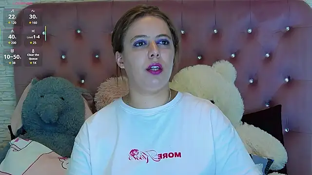 SophiaStarr online show from 12-22-25, 08:20