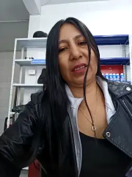 Megan jennerr online show from 12-19-25, 02:52