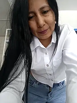 Megan jennerr online show from 11-30-25, 03:02