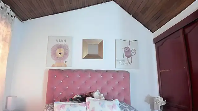 CelessteRedds online show from 10-27-25, 02:51