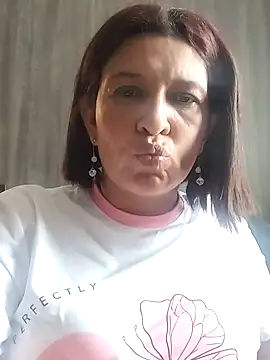 Slut Milf  online show from 02-10-26, 07:57