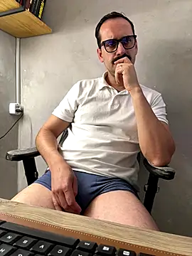 Superdad online show from 10-16-25, 02:14