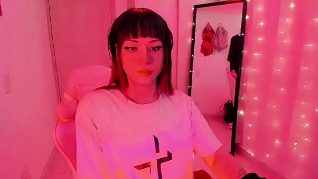 SeraphineADC online show from 03-25-26, 05:07