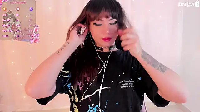 SeraphineADC online show from 10-25-25, 12:32