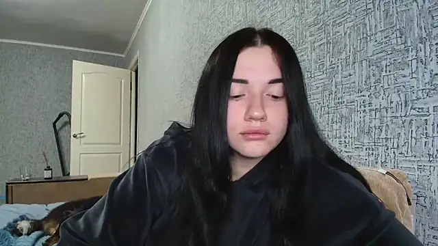 Liana diva online show from 11-15-25, 08:13