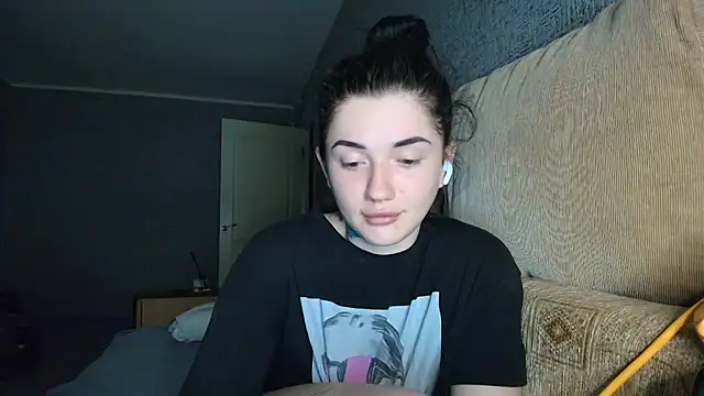 Liana diva online show from 03-06-26, 03:51