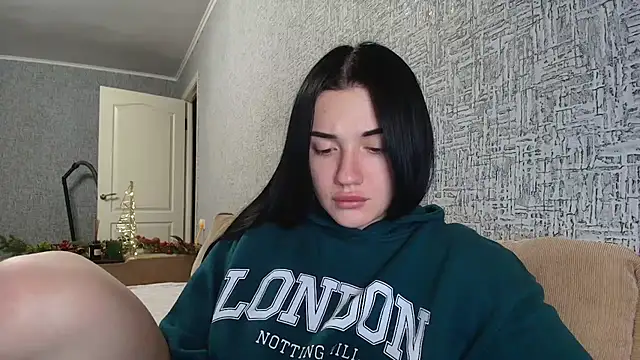 Liana diva online show from 12-15-25, 06:25