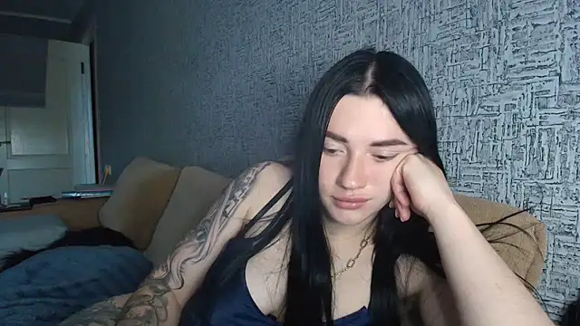 Liana diva online show from 04-17-26, 04:10