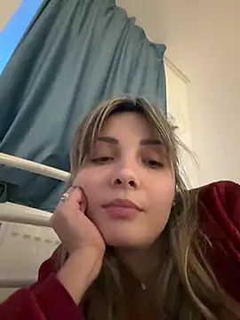 Snapshot of Iskor_ka chatting on 02-07-26, 02:47 Iskor ka online show from 02-07-26, 02:47