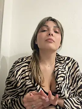 Snapshot of Iskor_ka chatting on 02-25-26, 03:34 Iskor ka online show from 02-25-26, 03:34