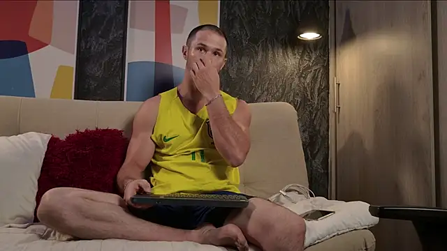 AxelFairchaild online show from 11-18-25, 12:41