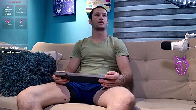 AxelFairchaild online show from 09-17-25, 01:02