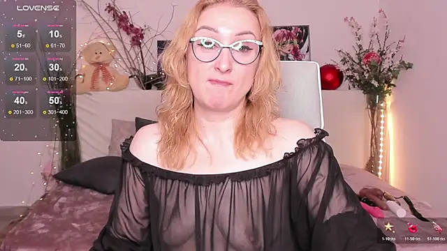 MadissonKiss online show from 10-28-25, 02:23