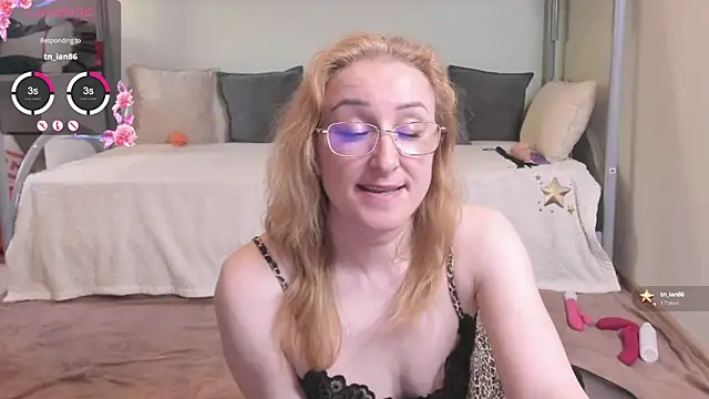 Snapshot of MadissonKiss chatting on 05-29-26, 06:41 MadissonKiss online show from 05-29-26, 06:41