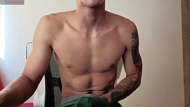 Cristopher23  online show from 03-20-26, 12:17